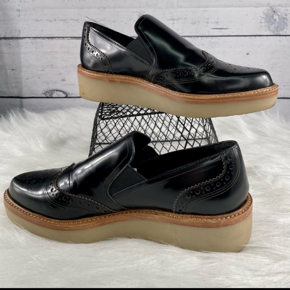 DKNY Women’s Brogue Platform Wingtip Oxfords Slip-ons, Rubber Sole, Classic Look - Picture 5 of 12